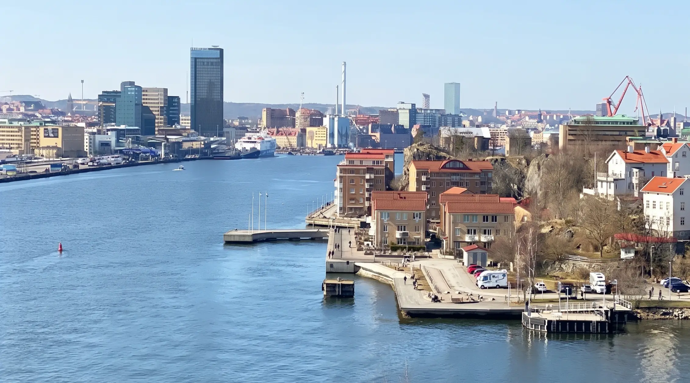 Gothenburg's historic buildings reflected in Stora Hamnkanalen